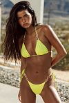 Плавки Beach Bunny Moana Tango Tie Side - Chartreuse - MixBikini