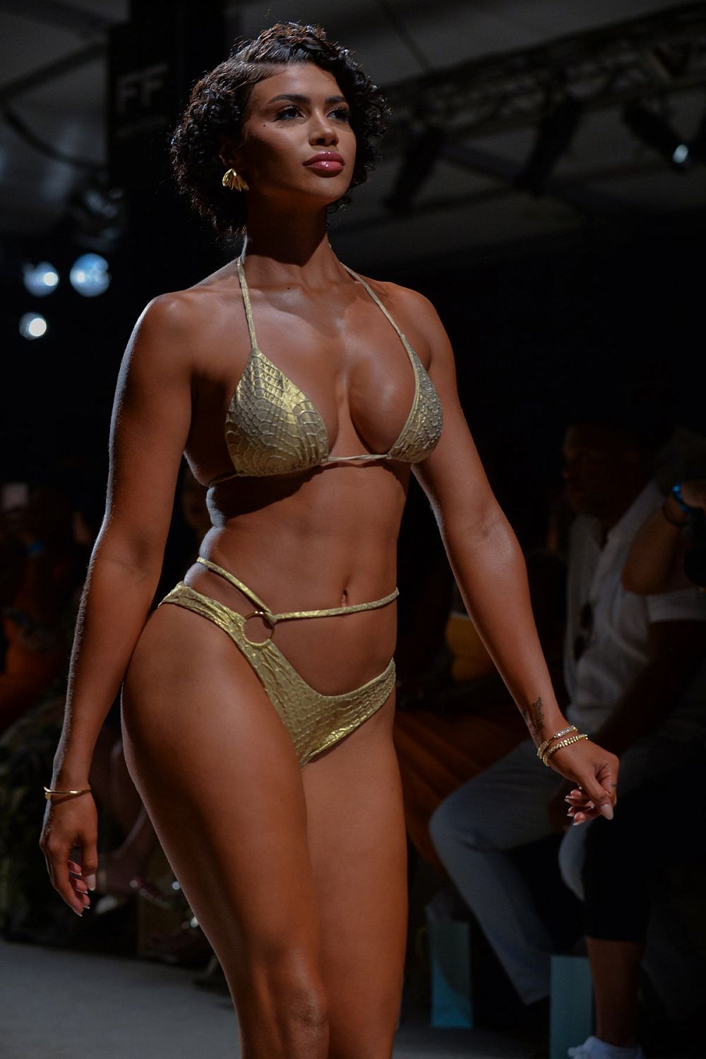 Плавки Luli Fama Medusa Moderate Ring Side Bottom Gold - MixBikini