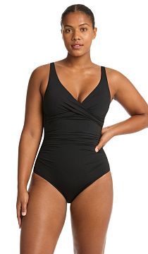 Купальник Sea Level Essentials Cross Front Multifit One Piece Black